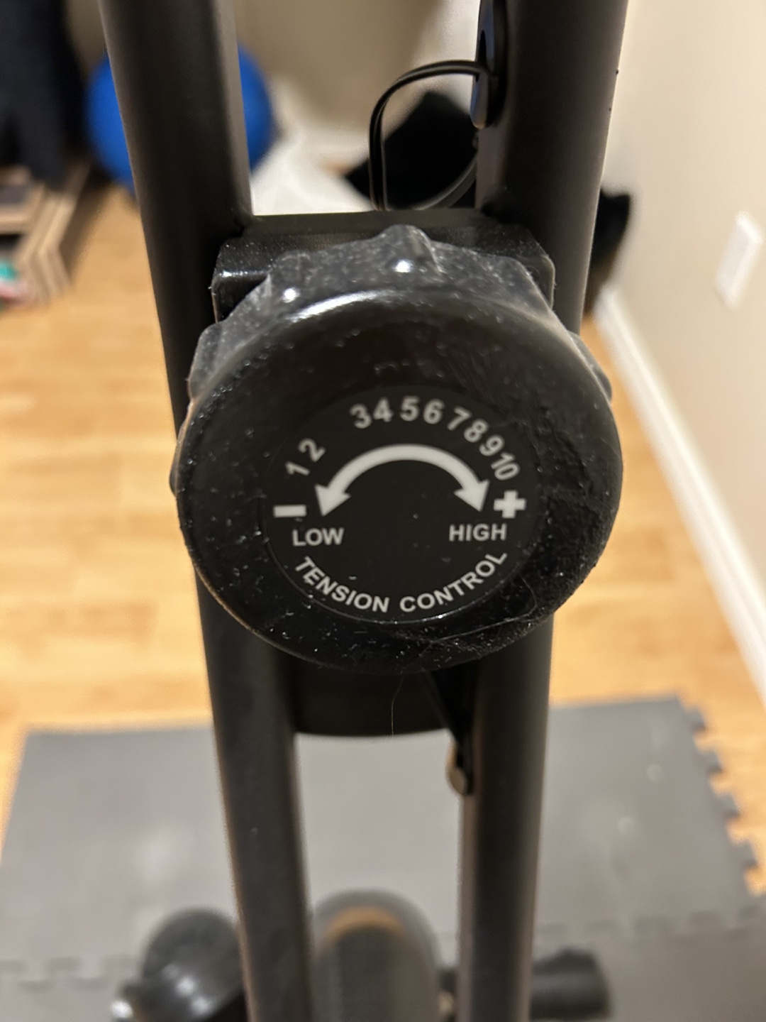 LANOS Folding Exercise Bike - Great Condition! - photo 4