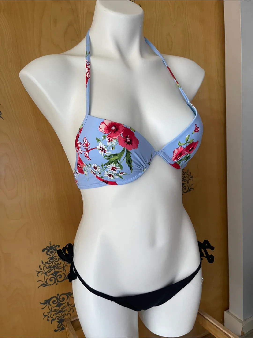 Vintage 2000s Y2K Bikini Set Floral Black Bottoms S image indicator(5)