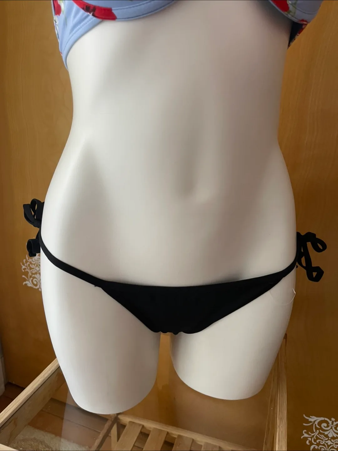 Vintage 2000s Y2K Bikini Set Floral Black Bottoms S image indicator(10)