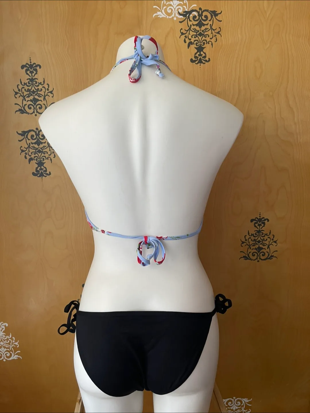 Vintage 2000s Y2K Bikini Set Floral Black Bottoms S image indicator(7)