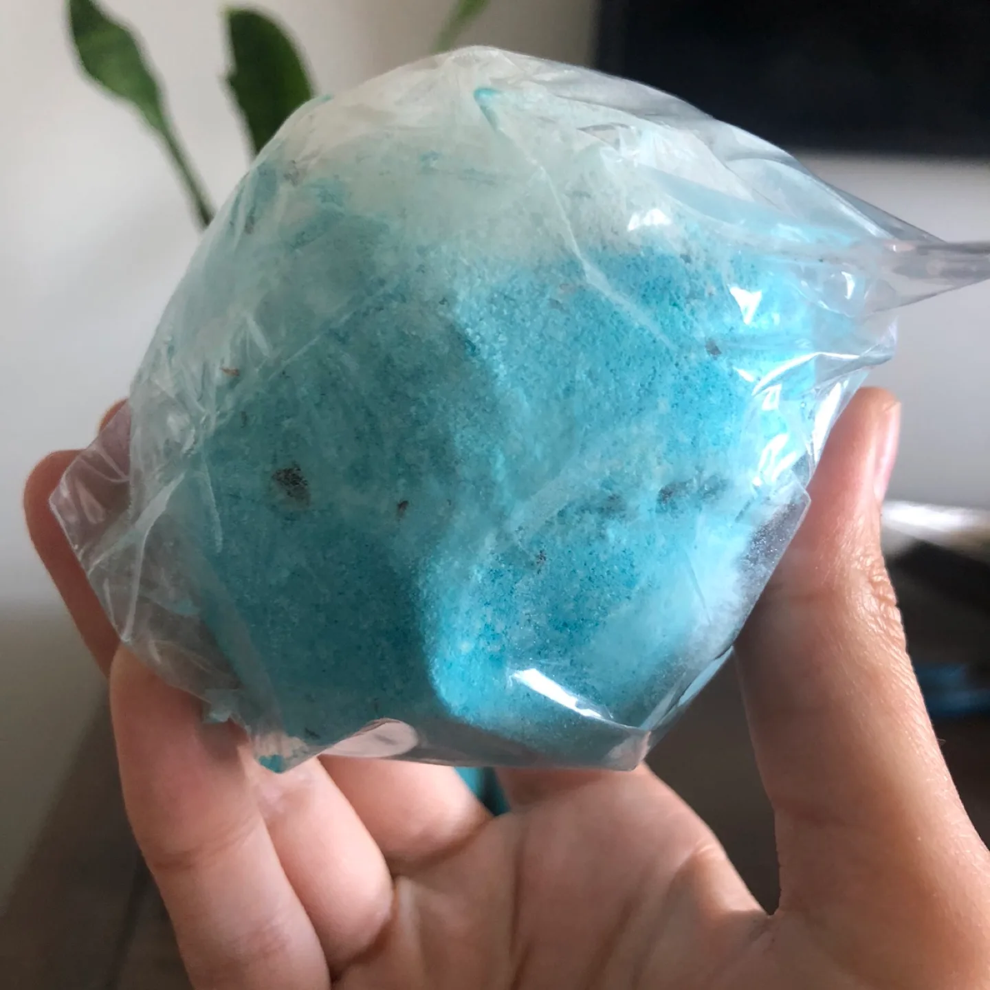 5x Lush Blue Bath Bombs (all 5 for $5) - Purchased Nov 2024 image indicator(4)