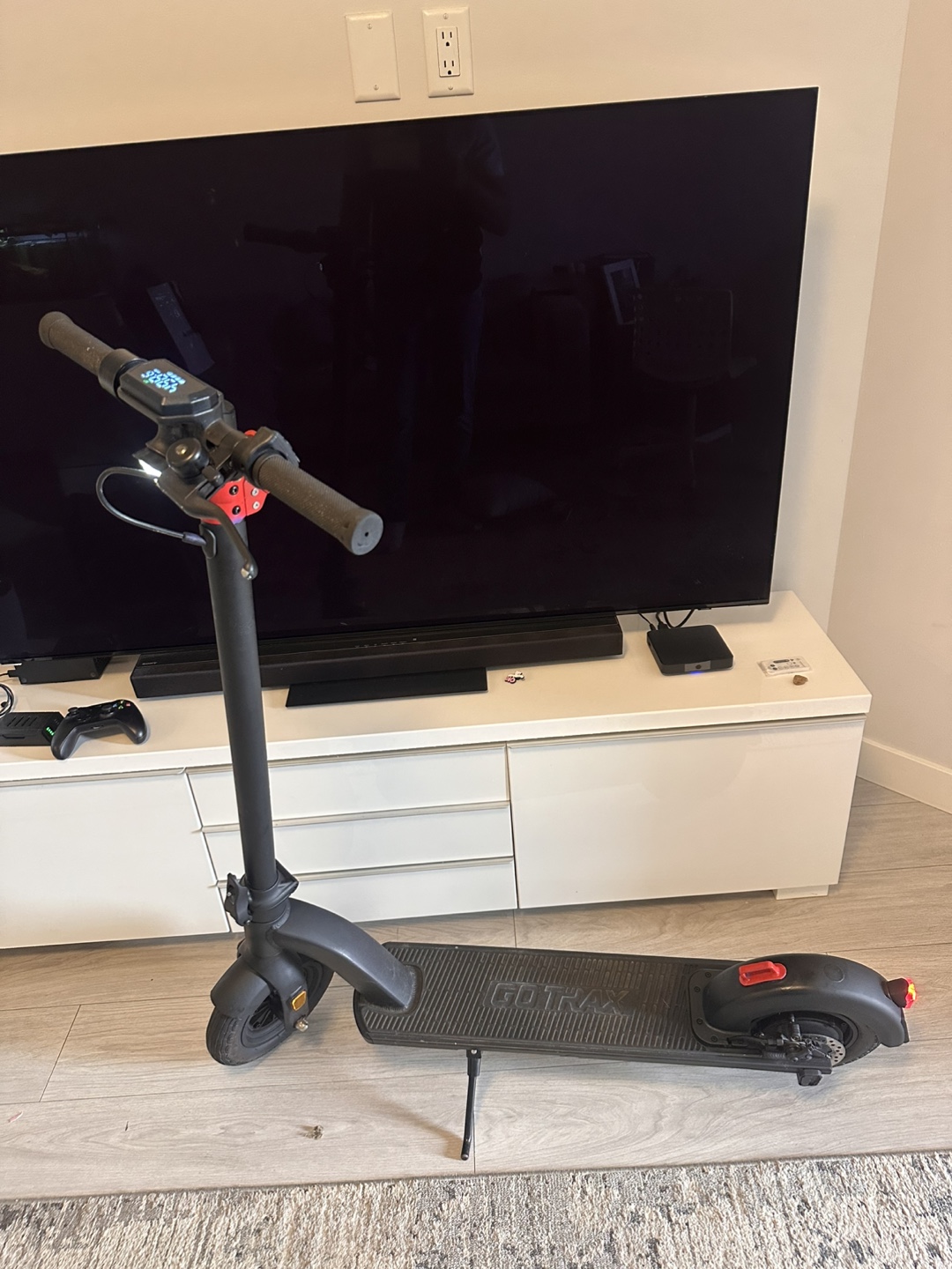 Electric scooters - photo 2