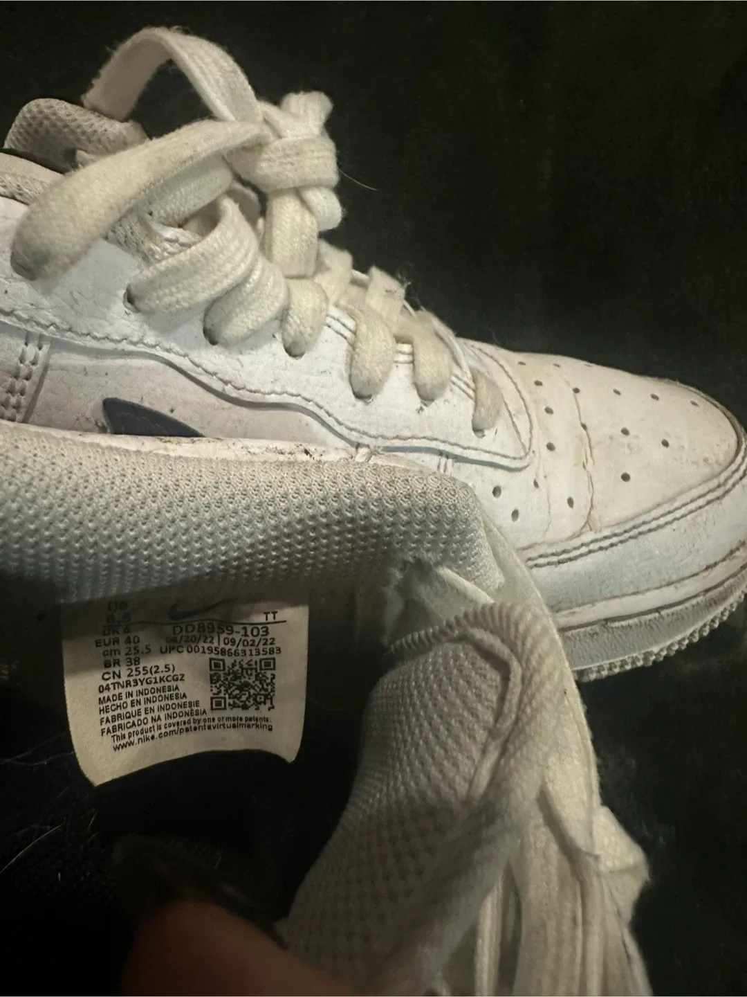 Nike Air Force 1 White Shoes - Size 6.5 US image indicator(2)