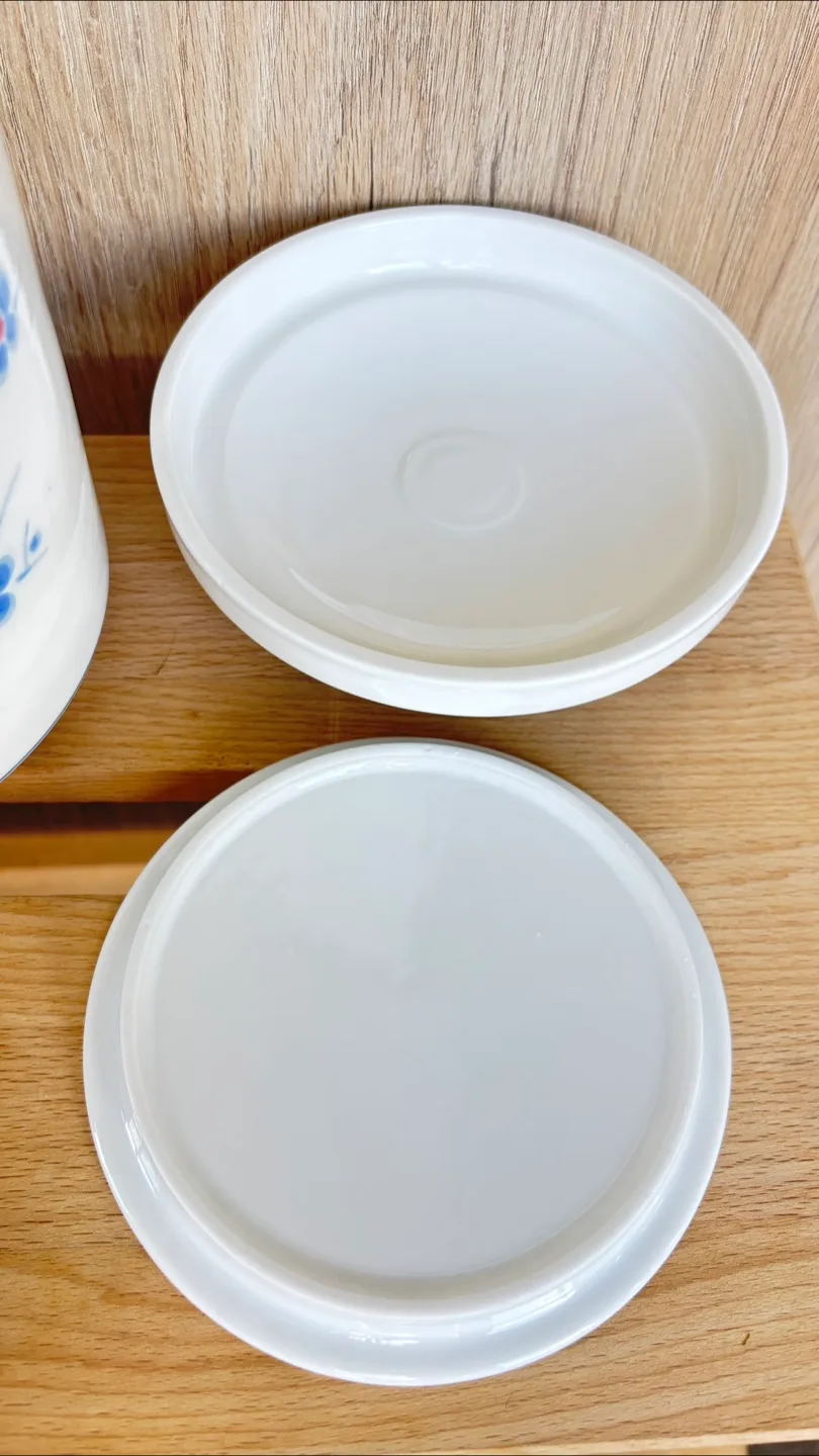 Vintage Cheng’s white jade porcelain Jar with Lid image indicator(6)