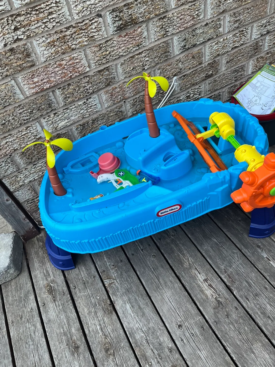 Little Tikes Blue Water Table image indicator(3)
