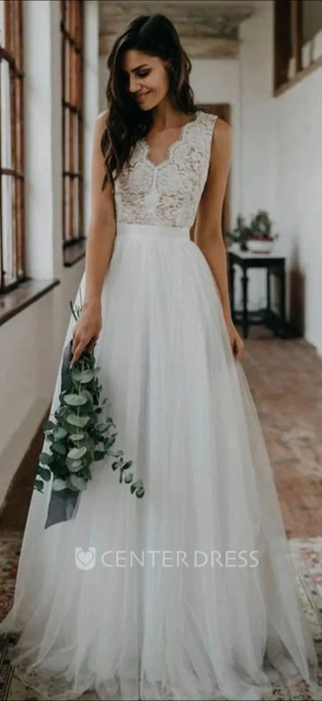 White Lace Wedding Dress thumbnail