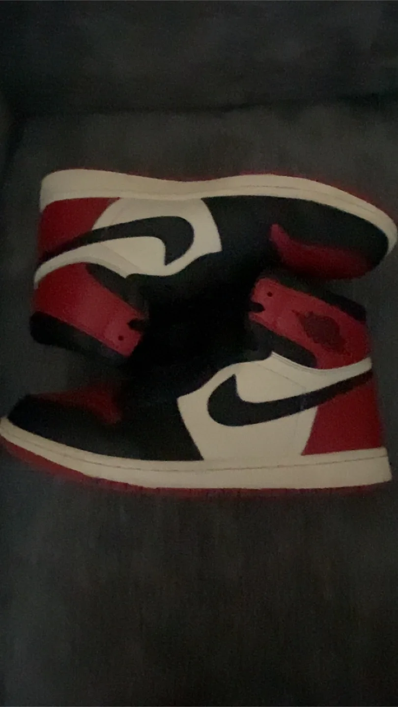 CLEAN Jordan 1 $30 pickup image indicator(4)