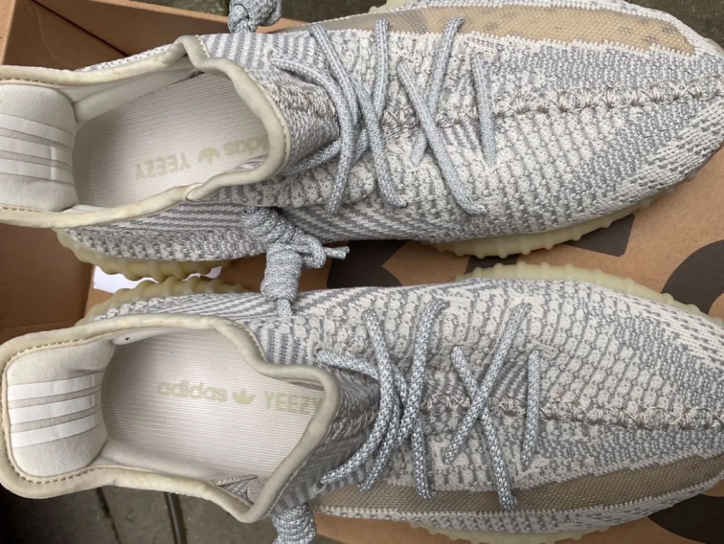 Adidas Yeezy Boost 350 V2 Size 10(reflective ) image indicator(3)