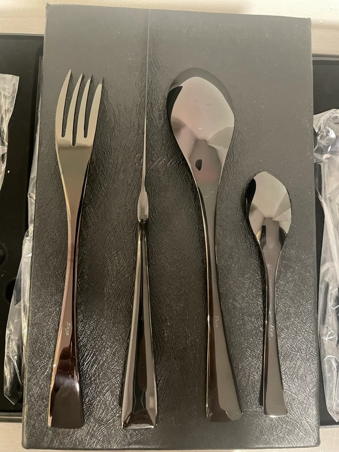 5 New BergHOFF Black Flatware Sets of 5 image indicator(3)