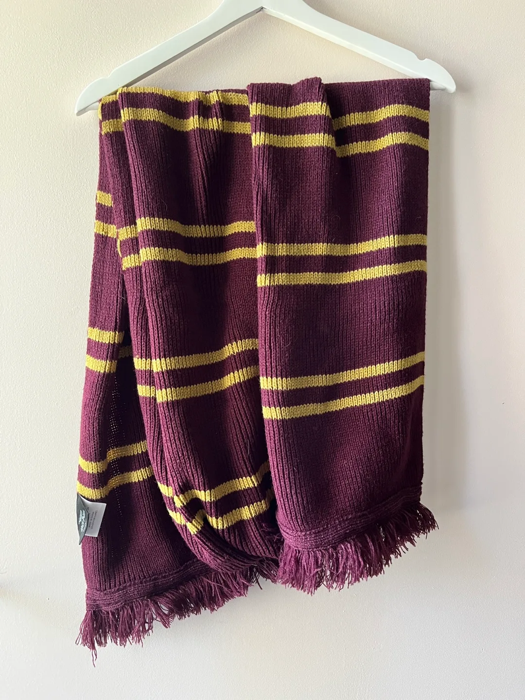 Harry Potter Gryffindor Maroon and Gold Scarf thumbnail