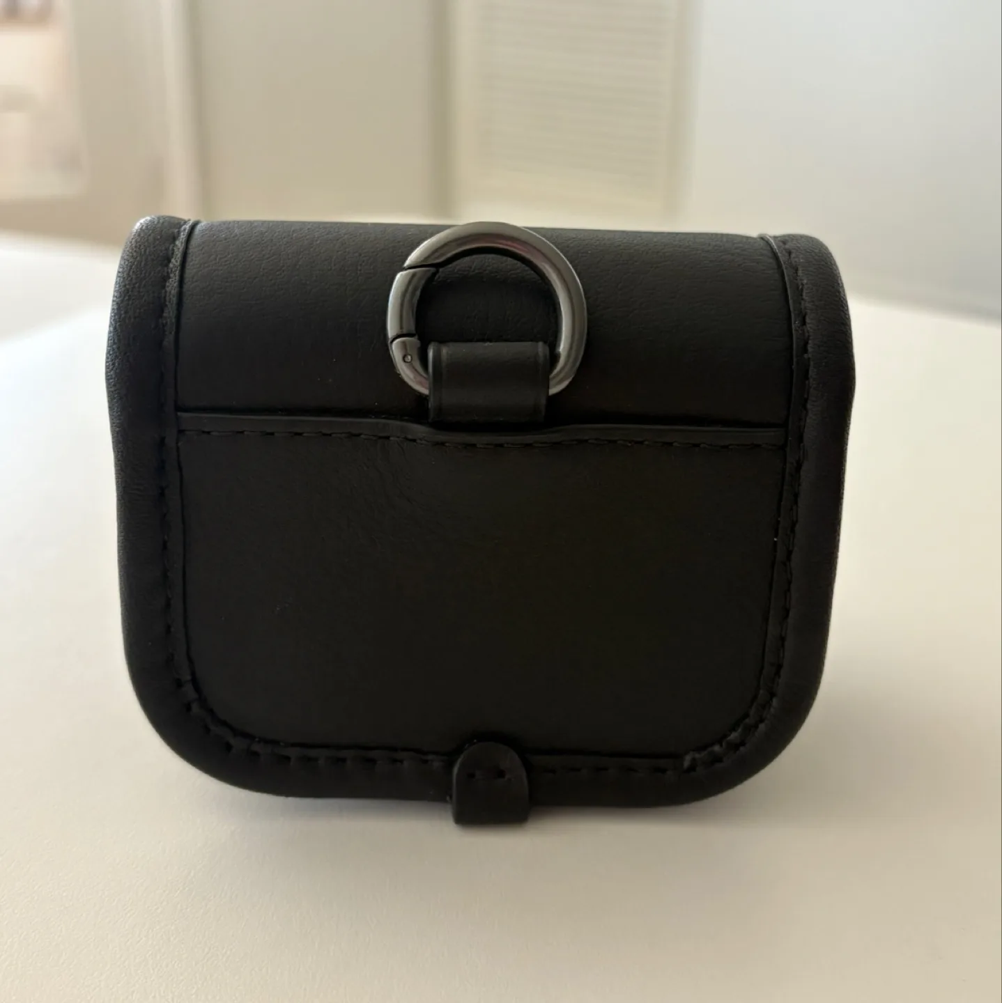 NEW* Coach Black Leather Airpod Case/ small case image indicator(2)