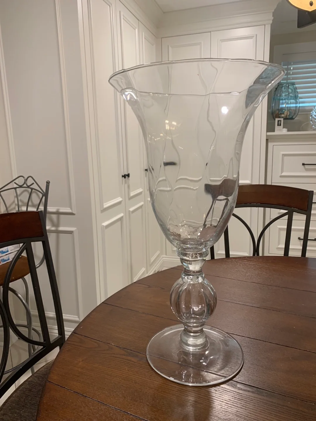 Clear Glass Decorative Vase thumbnail
