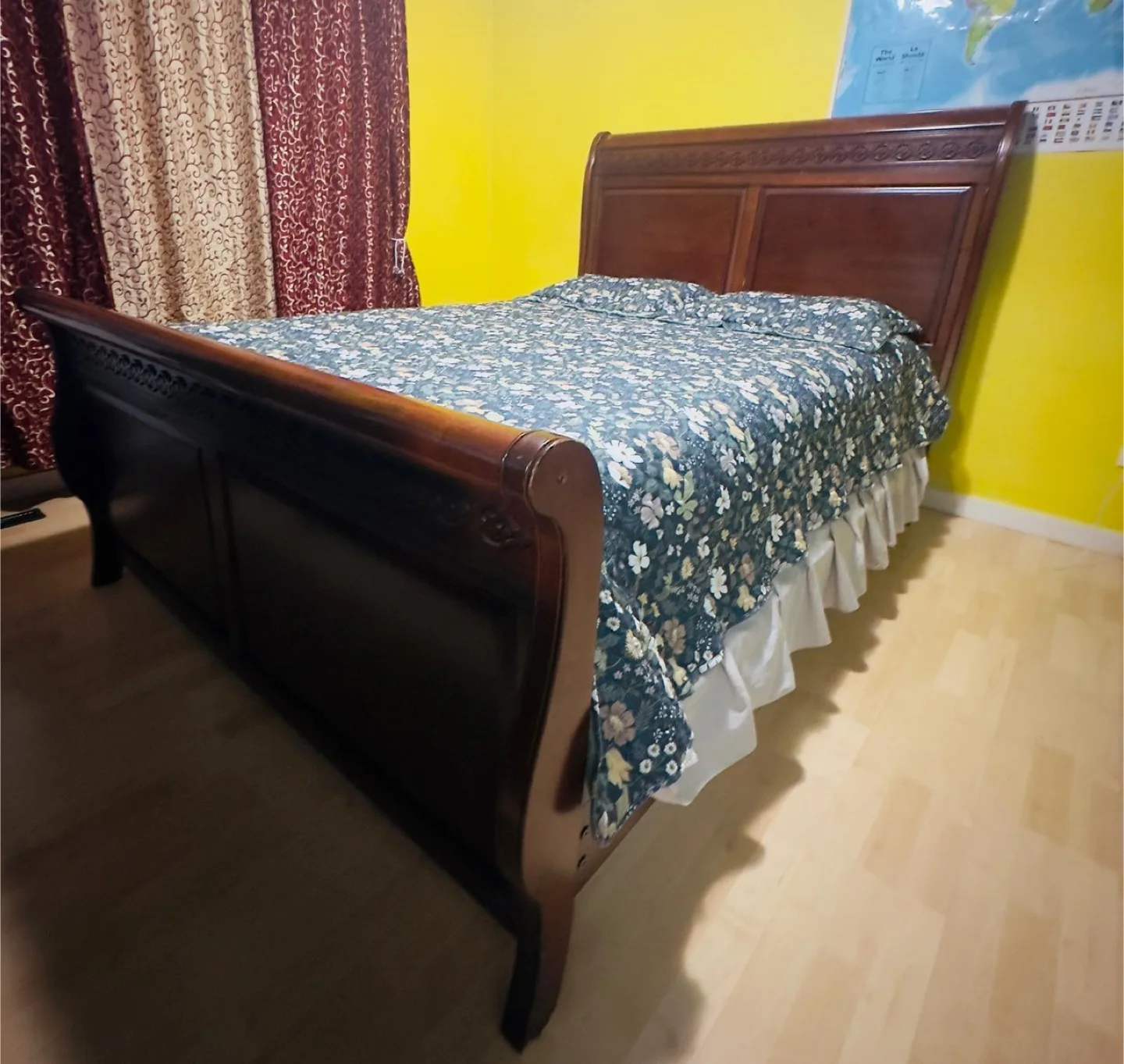 Wooden Bedroom Set - Bed & Dresser