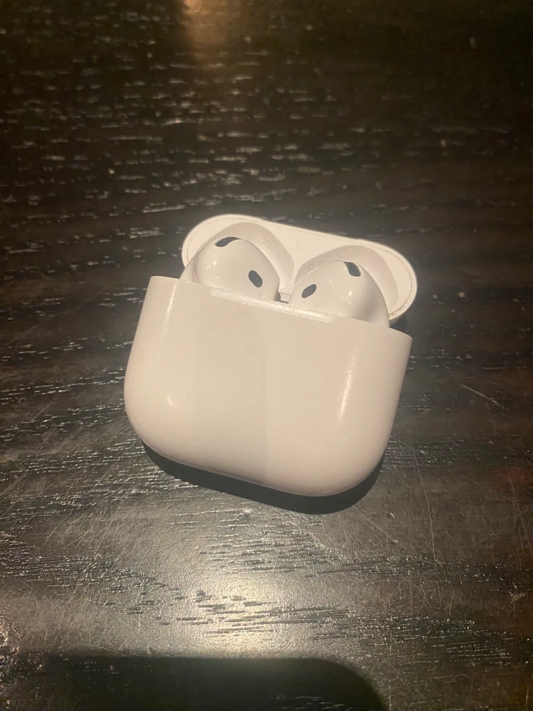 Apple AirPods 4 image indicator(2)