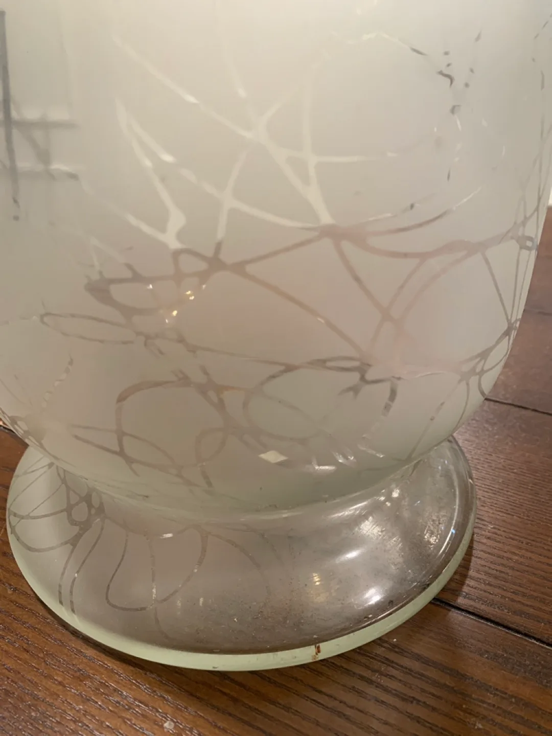 Large Decorative Glass Vase image indicator(2)