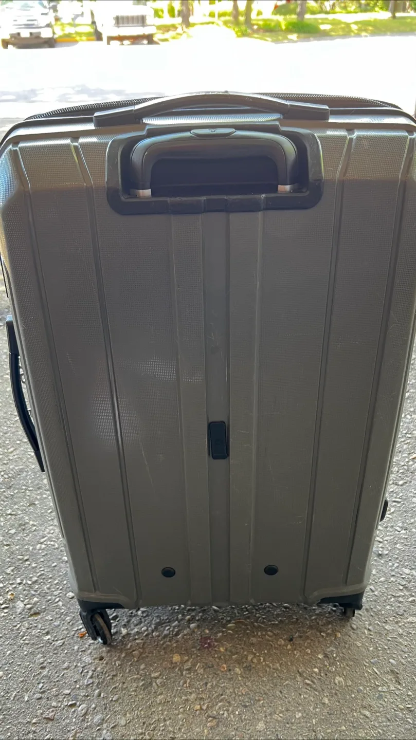 Heys Luggage - Olive Green image indicator(2)