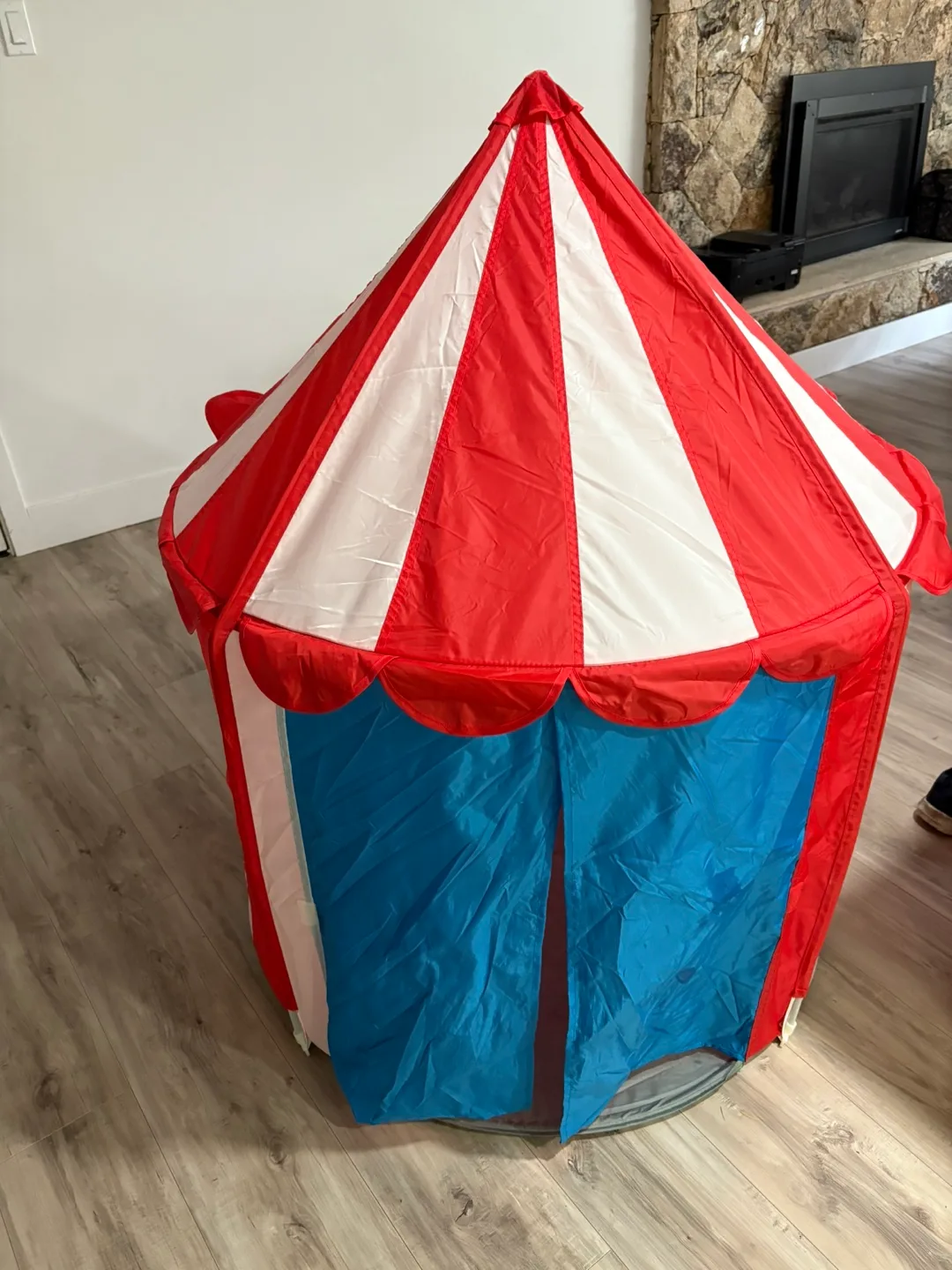 Kids Circus Tent - Red & White thumbnail