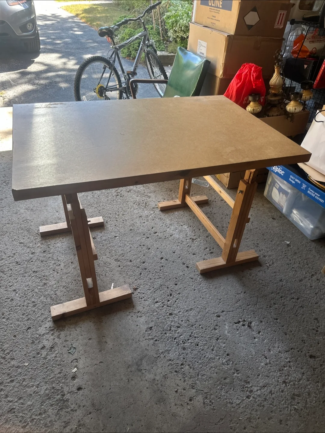 Adjustable Drafting Table thumbnail