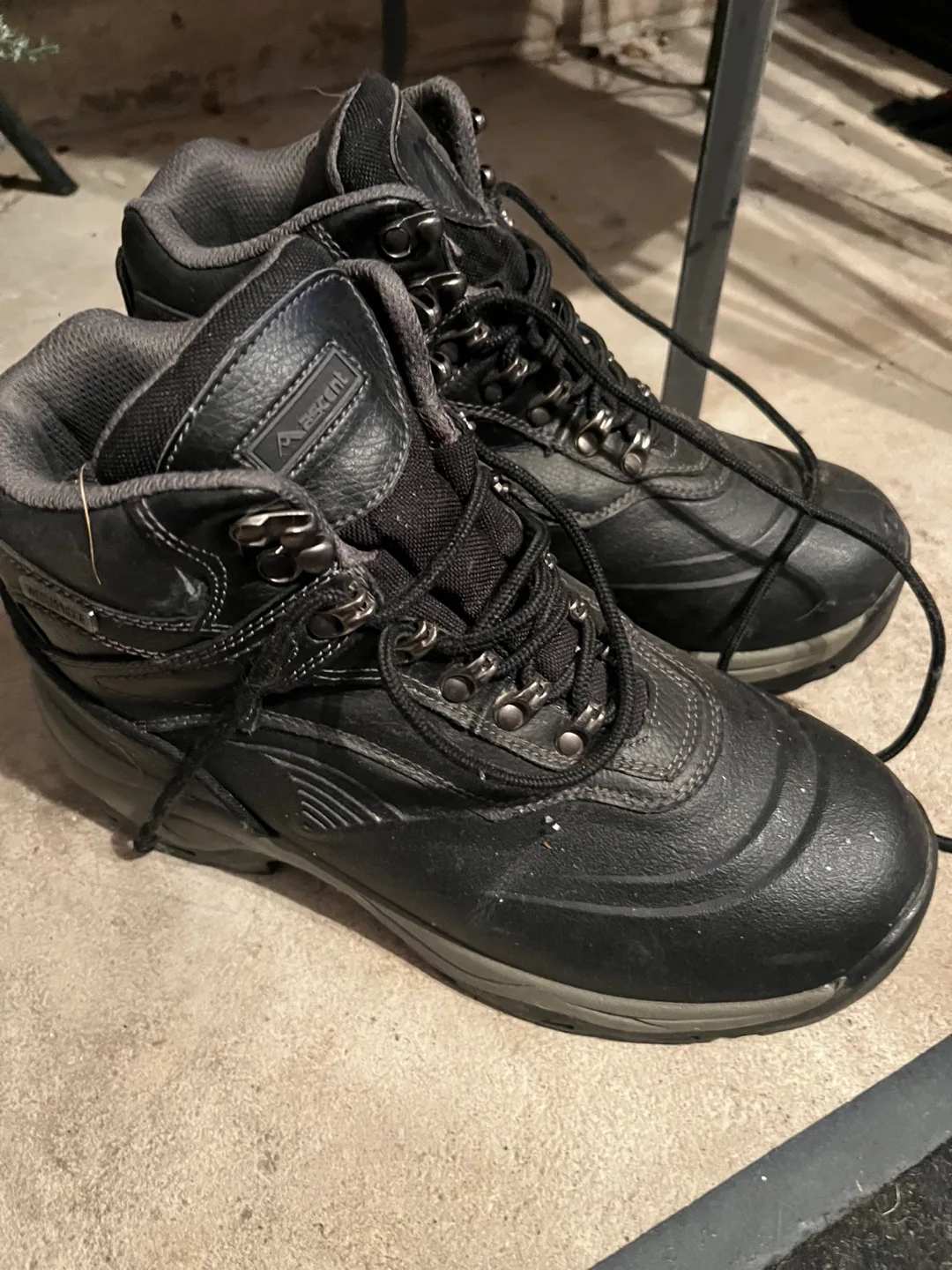 Ascent Black Leather Boots - Men’s 11 image indicator(3)
