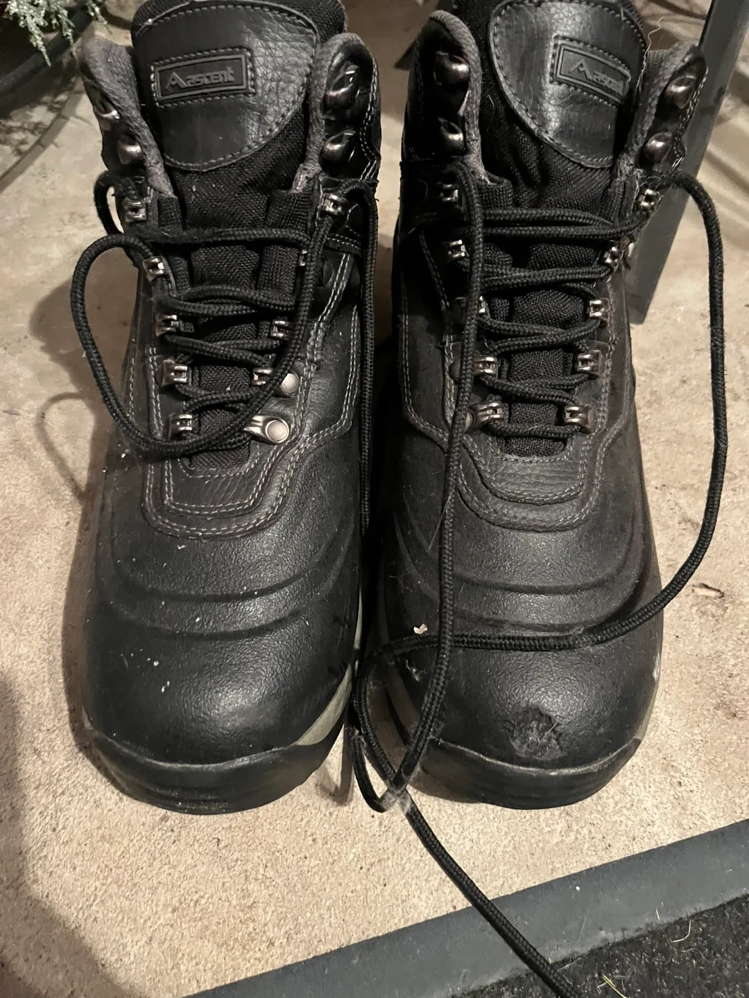Ascent Black Leather Boots - Men’s 11 image indicator(4)