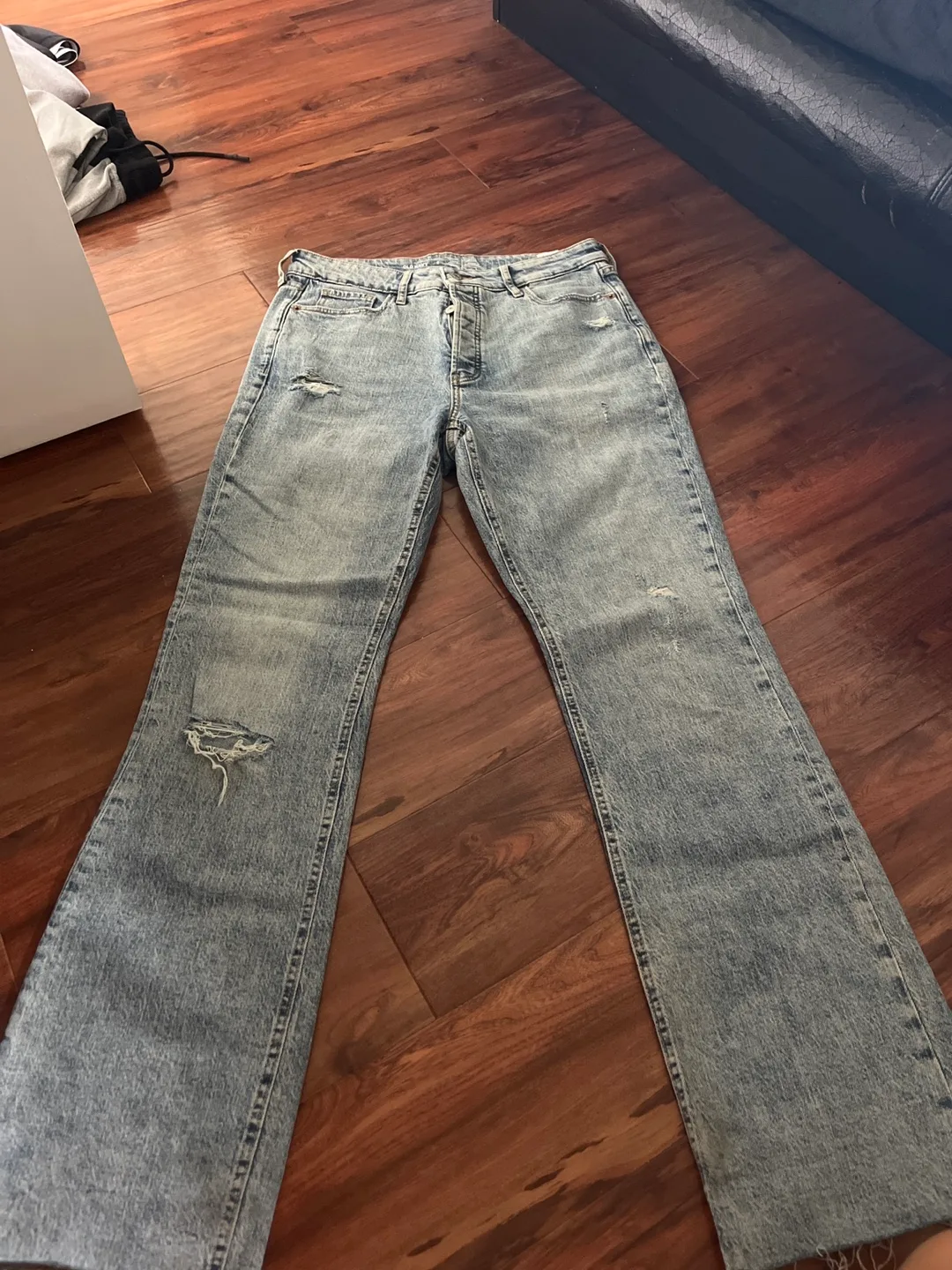 Old Navy Kicker Bootcut Jeans - Size 8 thumbnail