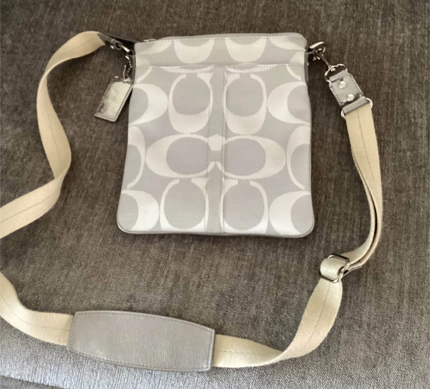 ❗️RARE Vintage COACH Crossbody Purse image indicator(2)