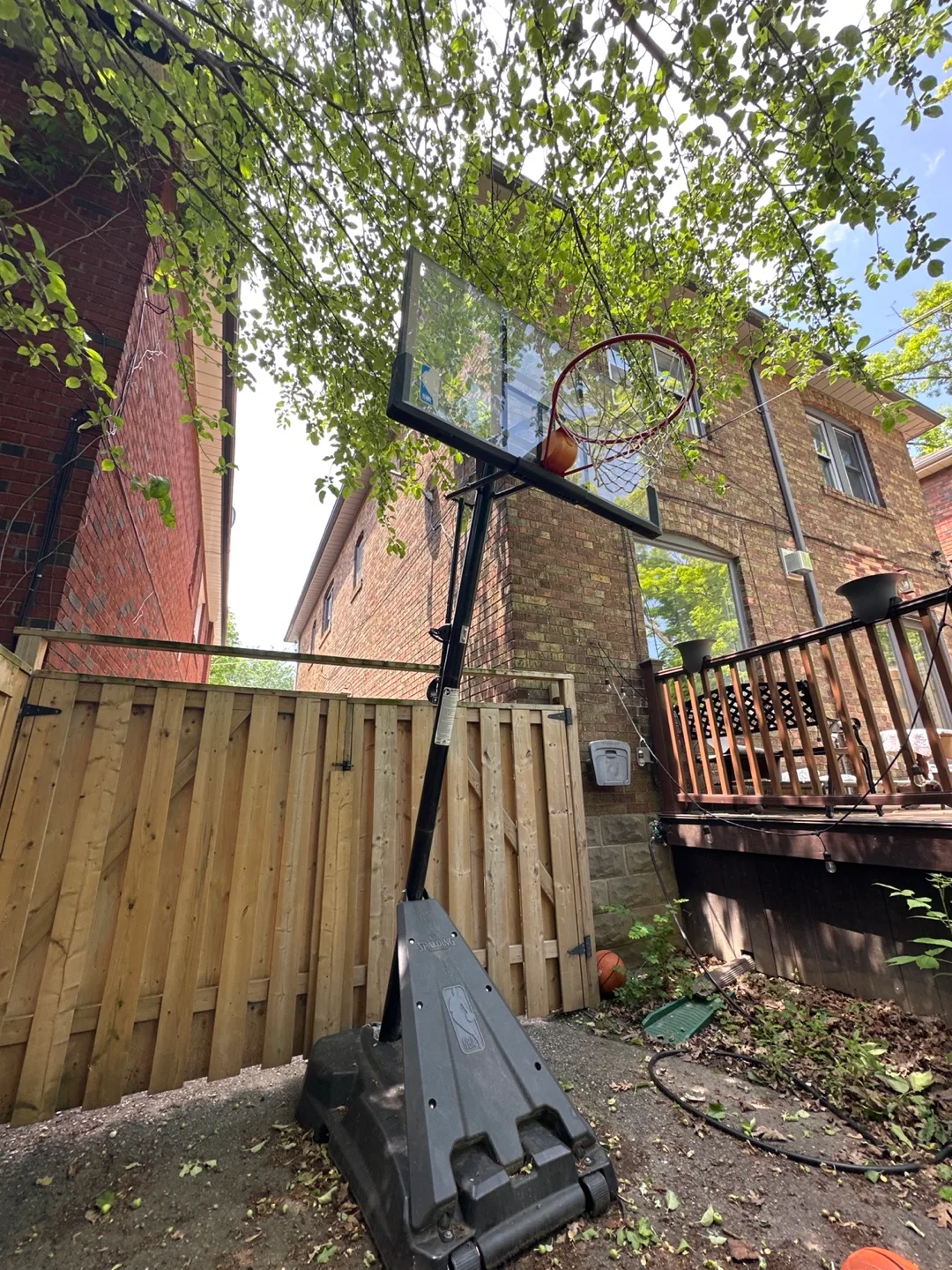 Spalding Portable Basketball System image indicator(2)