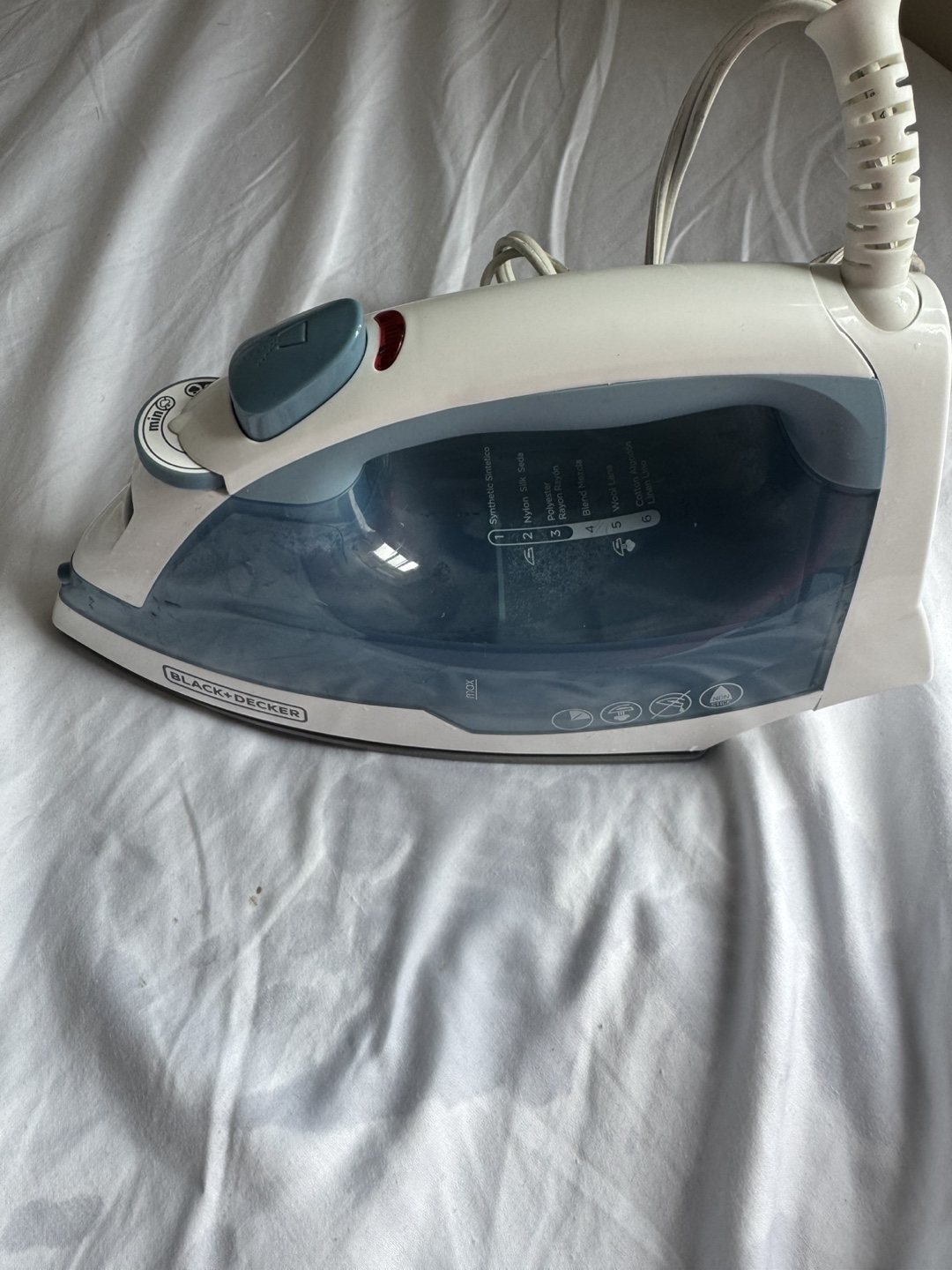 Black+Decker Steam Iron - photo 2