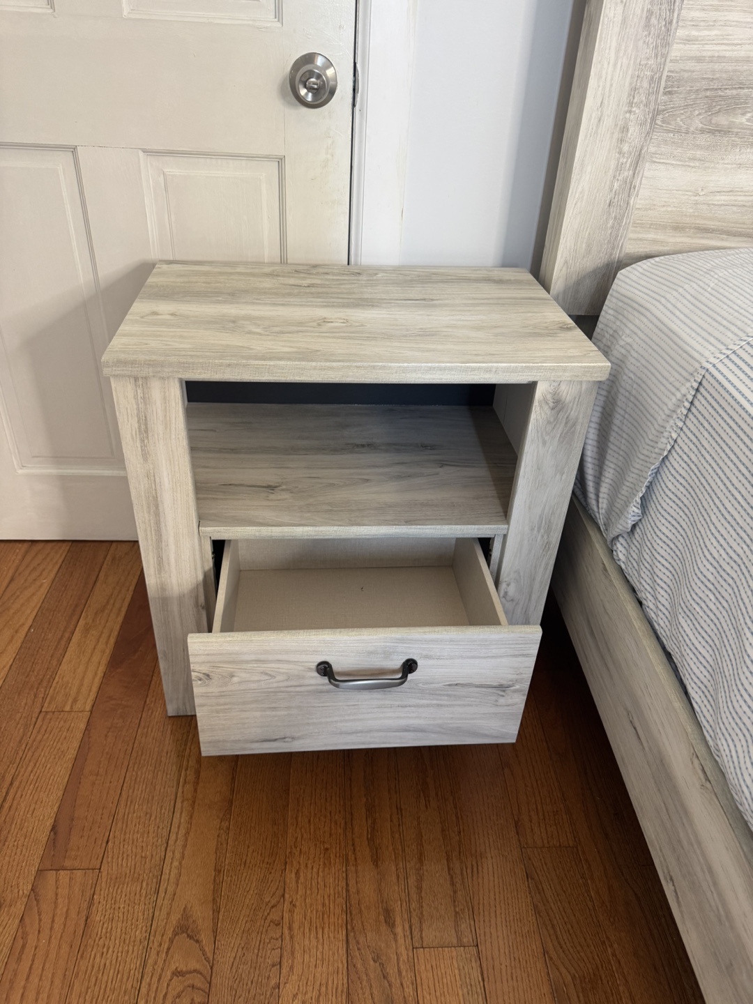 Bedroom Furniture Set  Modern rustic Style - photo 4