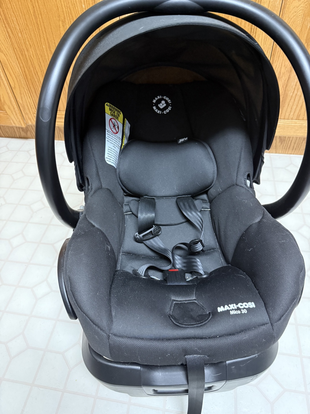 Maxi-Cosi Mico 30 Infant Car Seat & Base