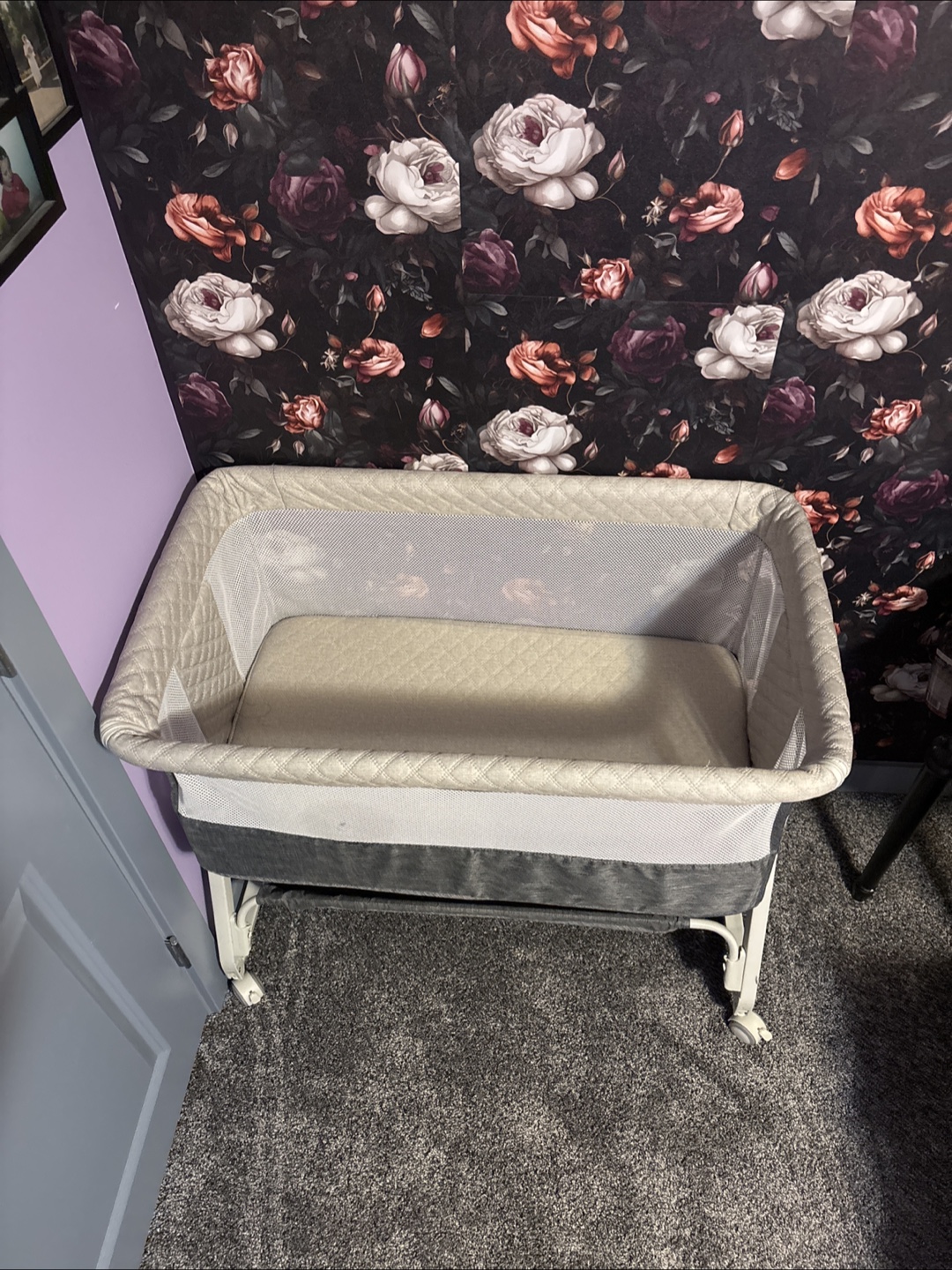 Baby Bassinet - Grey and White