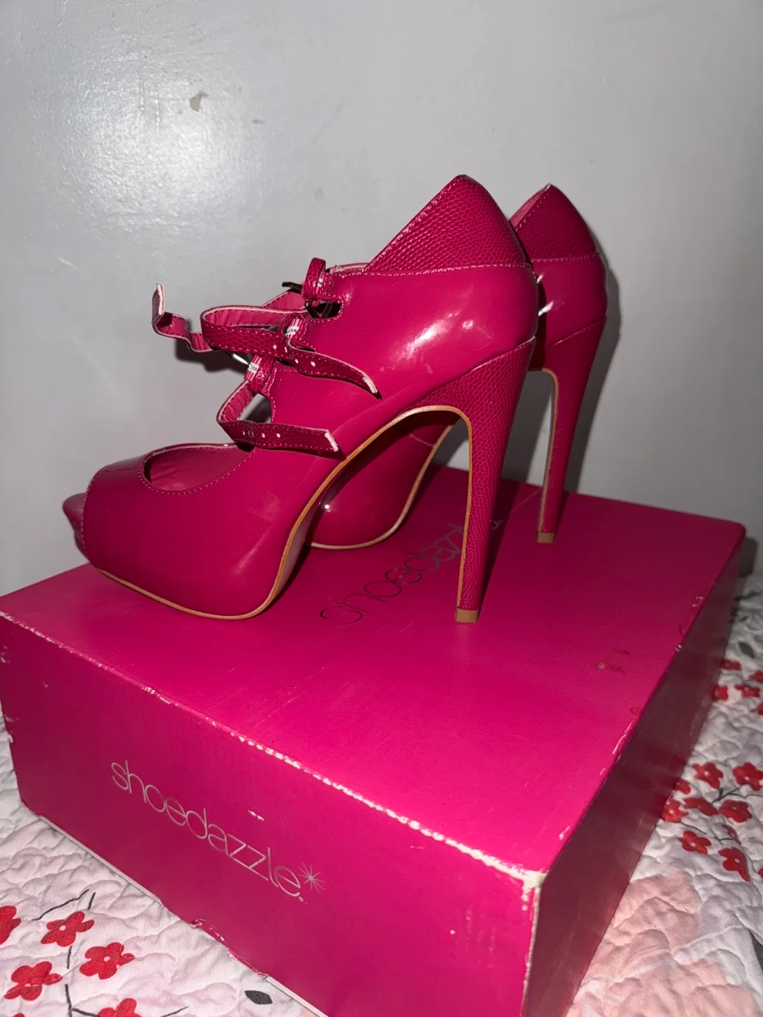 ShoeDazzle Pink Heels - Size 8 image indicator(2)