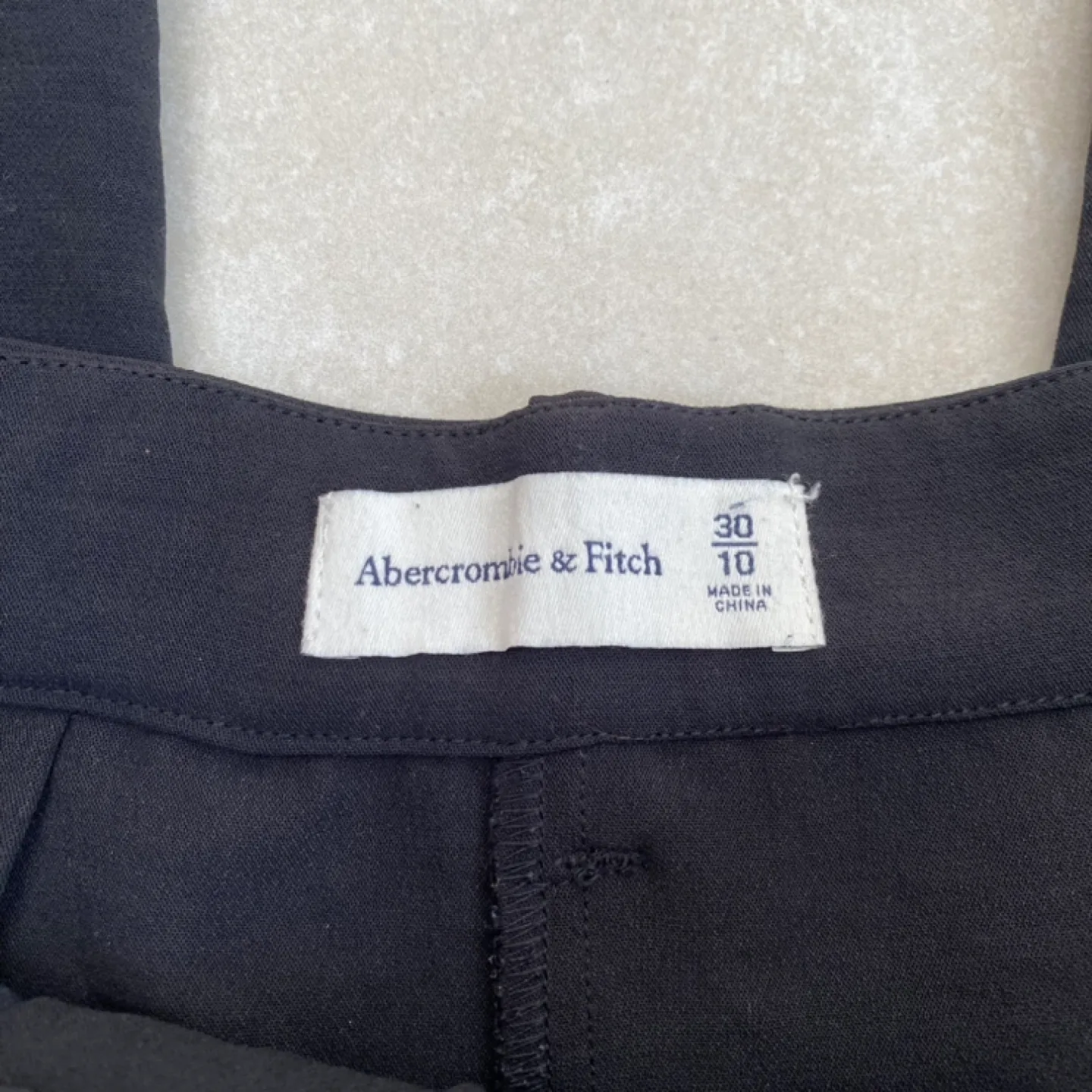 A&F Harper Tailored Premium Crepe Ultra-Wide Leg Pant image indicator(8)