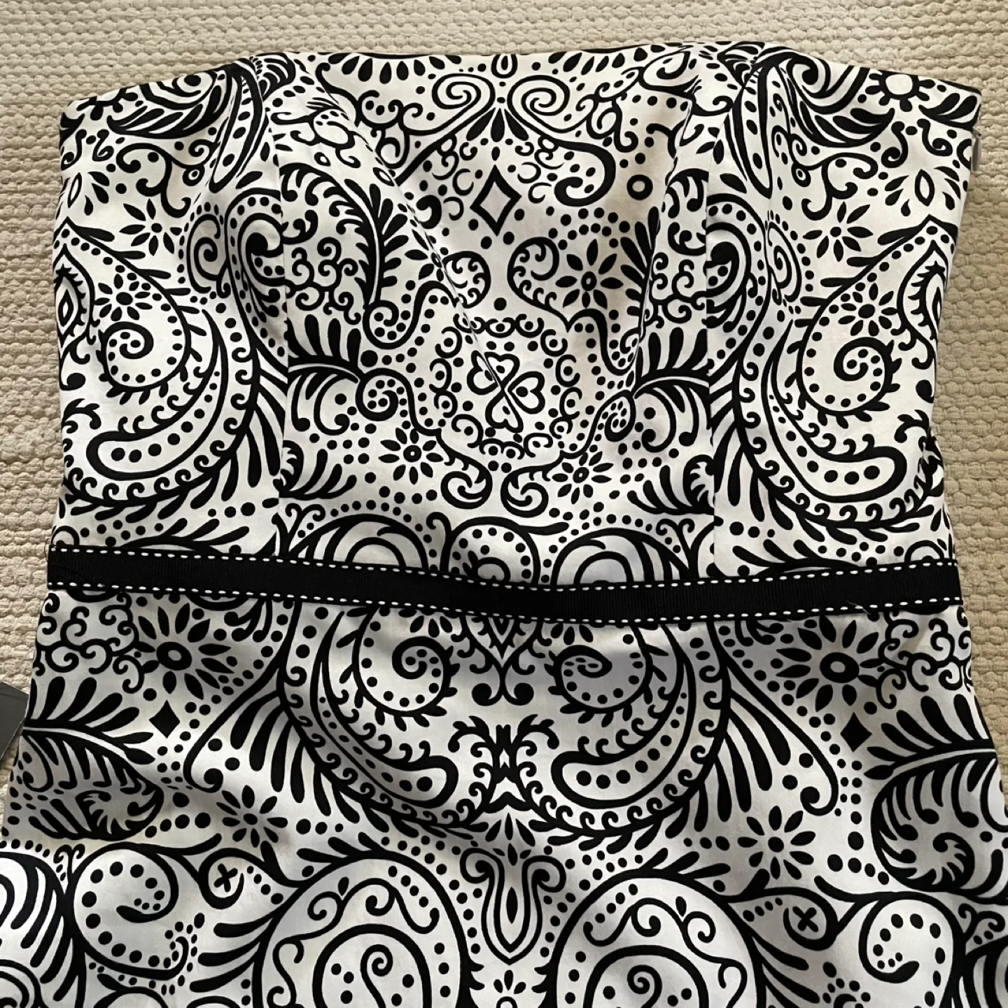 Ann Taylor Black & White Dress Size 0 image indicator(2)