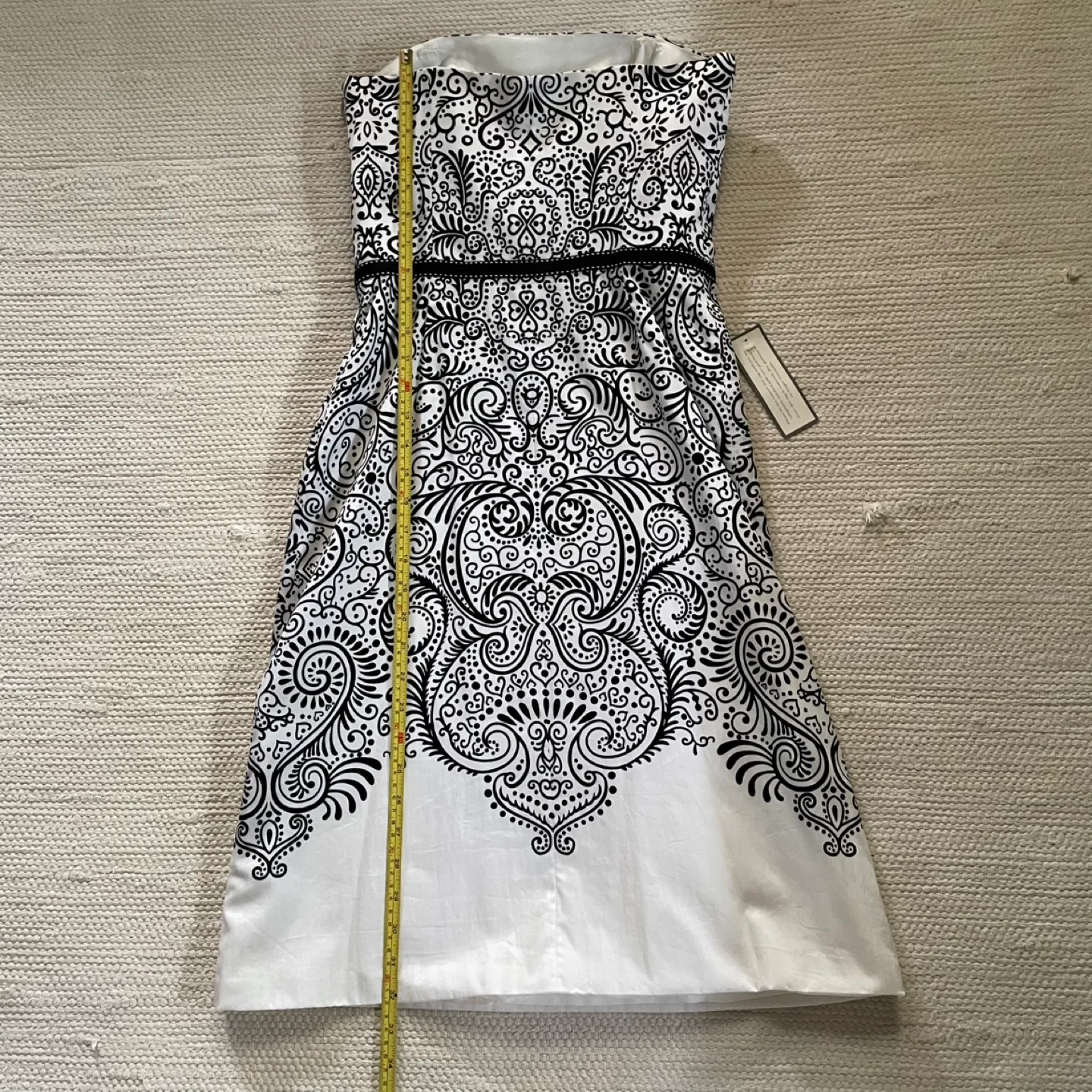 Ann Taylor Black & White Dress Size 0 image indicator(5)