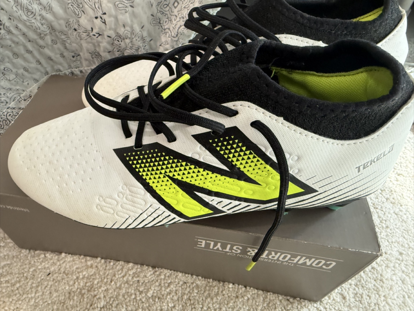 New Balance Tekela Soccer Cleats - US 5.5