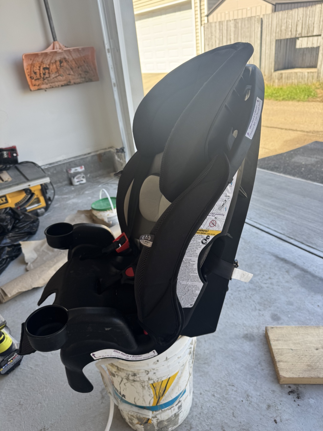 Evenflo Chase plus Car Seat - photo 3