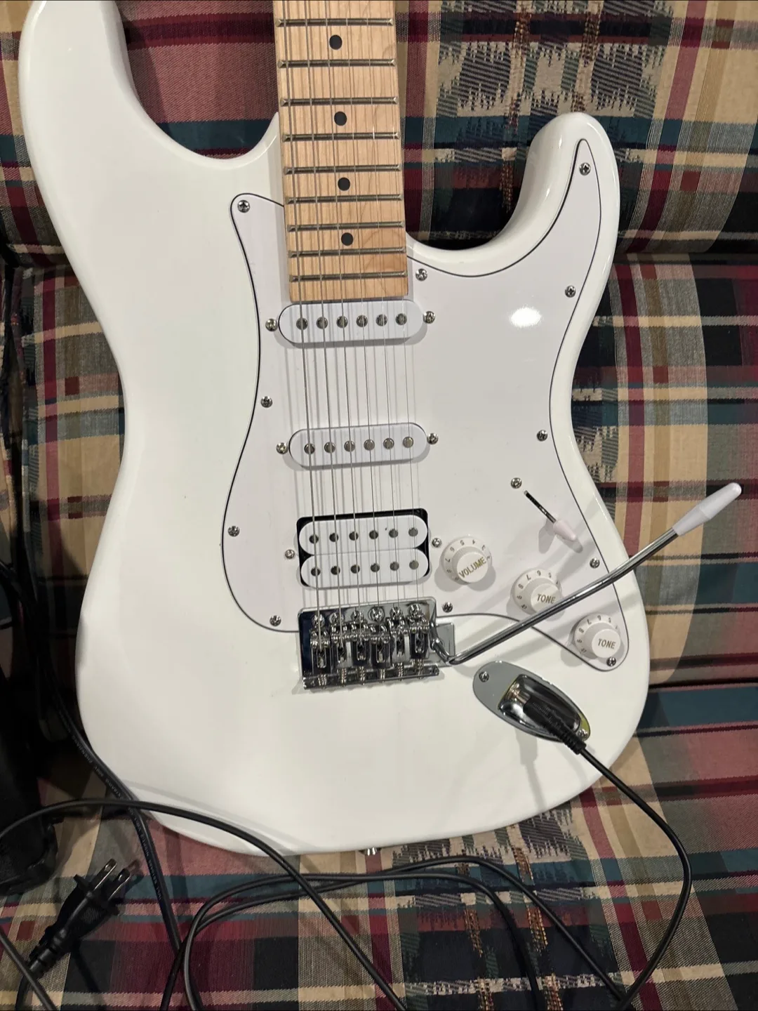 Glarry Electric Guitar with GA-20 Amp image indicator(3)