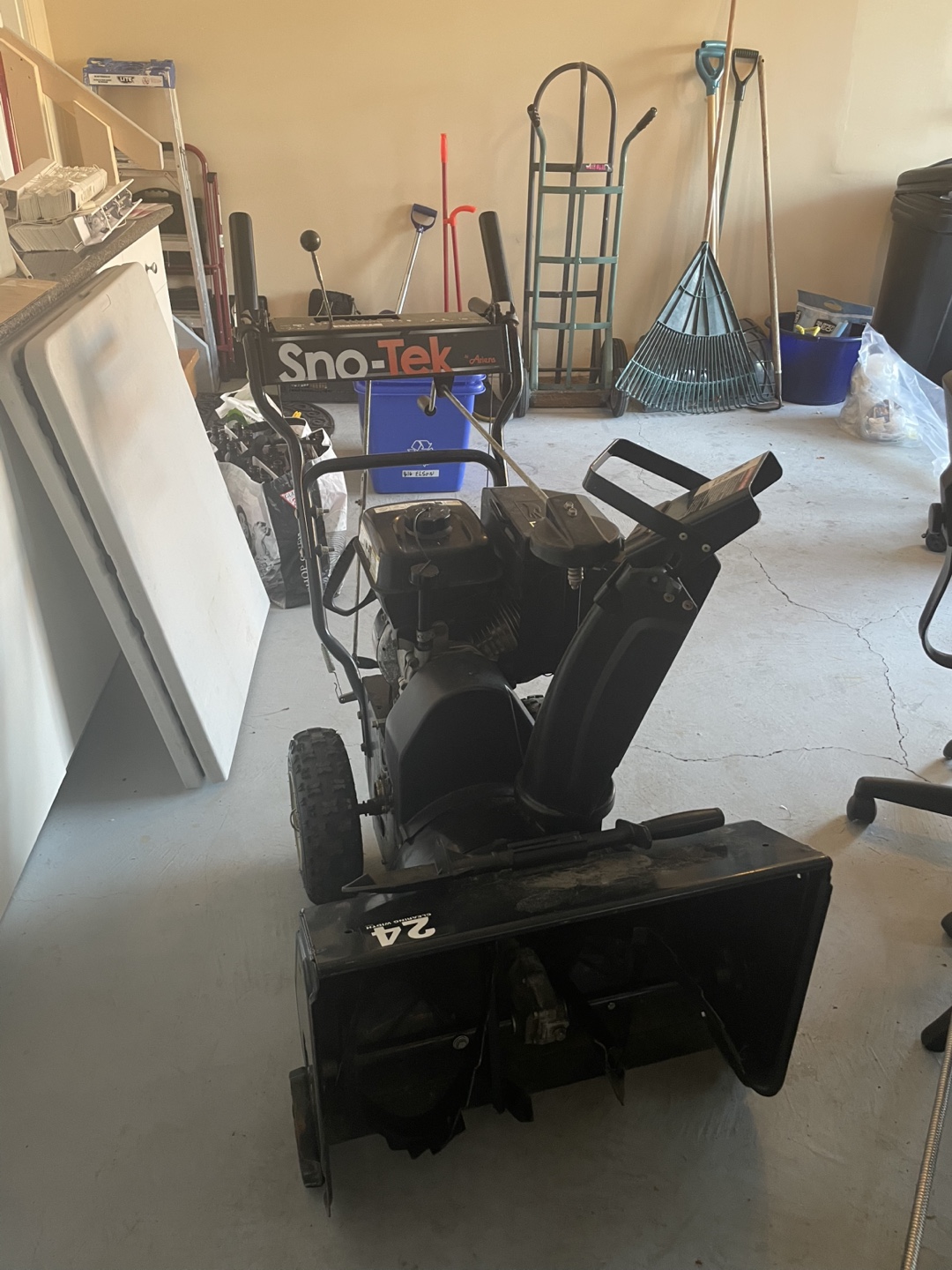 Sno-Tek 24" Snowblower