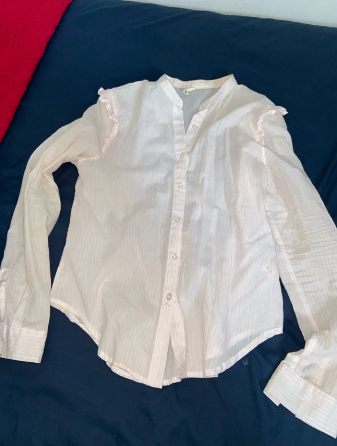 Women’s assortment of tops szM image indicator(7)