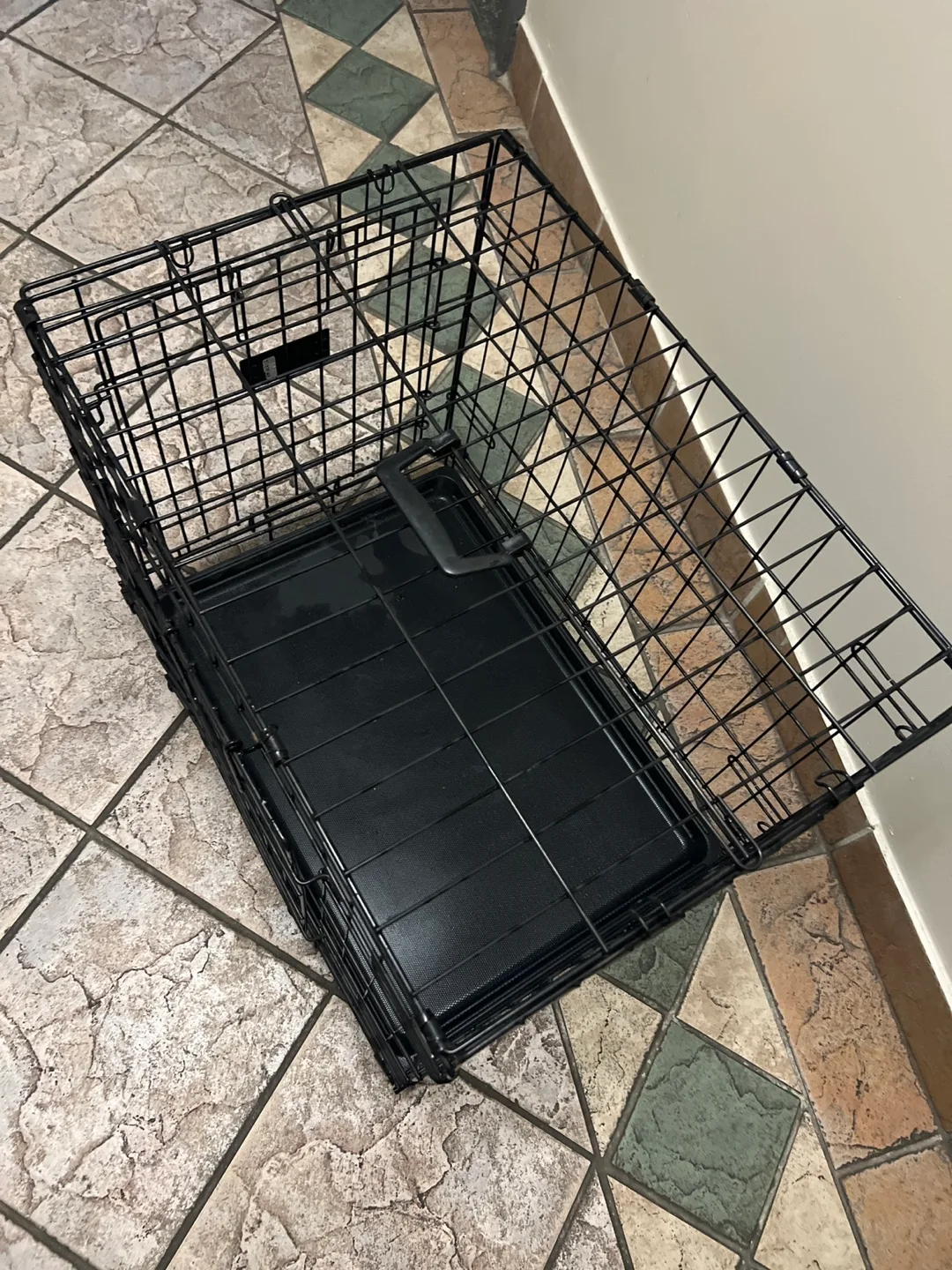 CHEAP $10 Top Paw 24" Double Door Folding  Dog Crate image indicator(3)