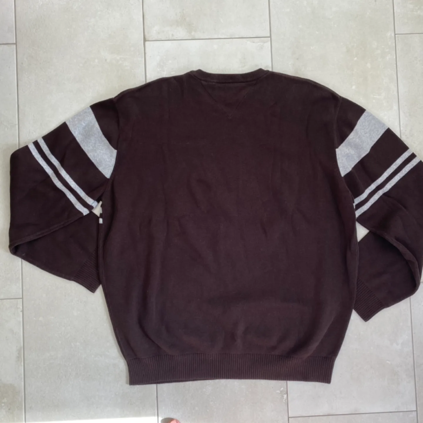 Tommy Hilfiger Brown Sweater - XL image indicator(3)