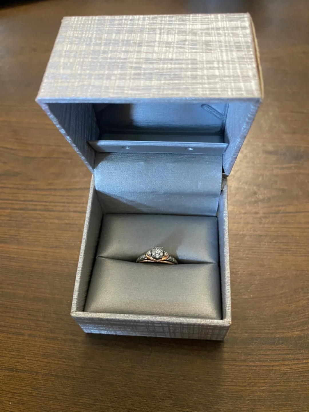 Elegant Peoples Jewellers Diamond Ring Size 4 thumbnail