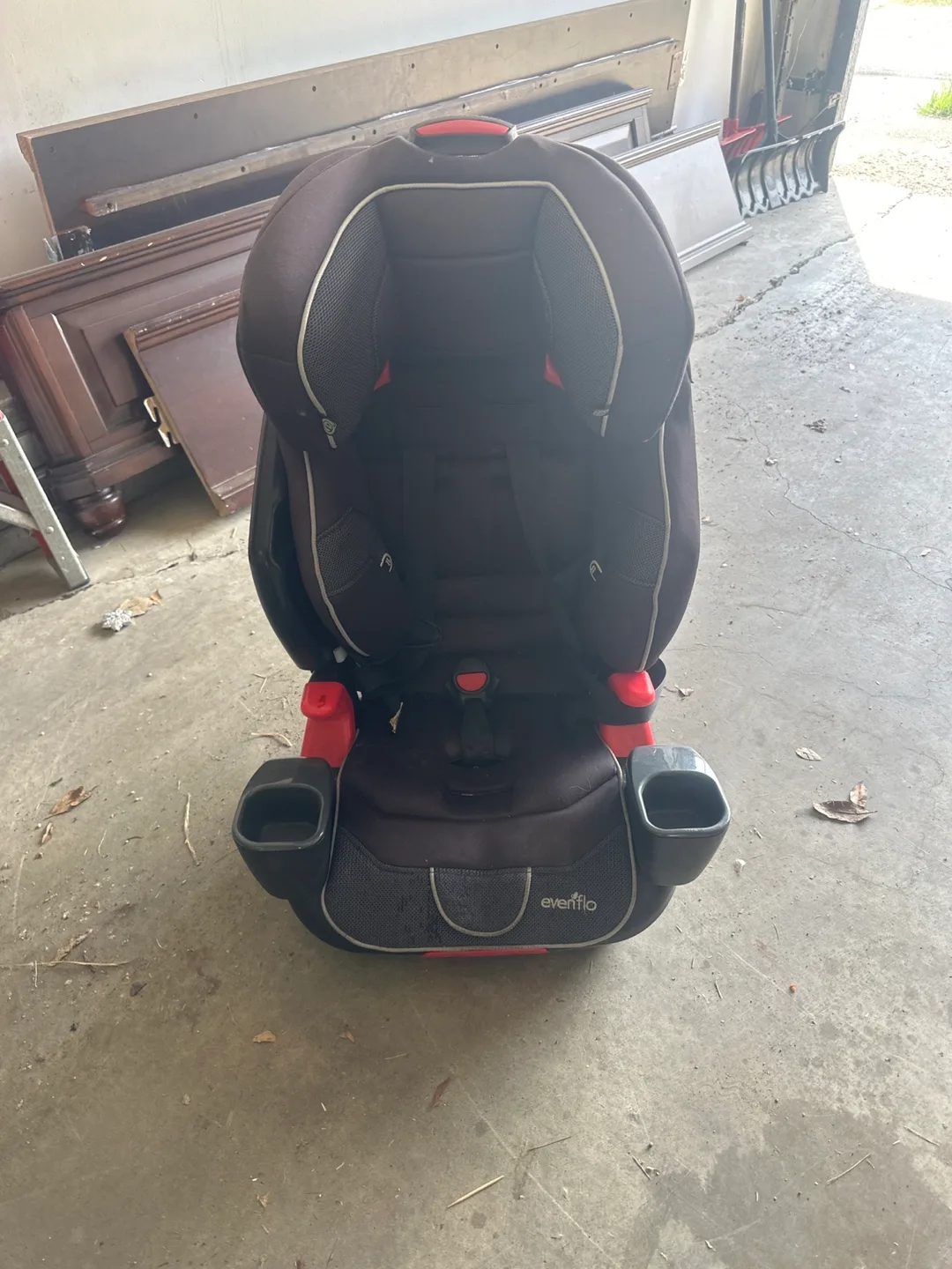 Evenflo Car Seat & Harmony Booster Seat image indicator(2)