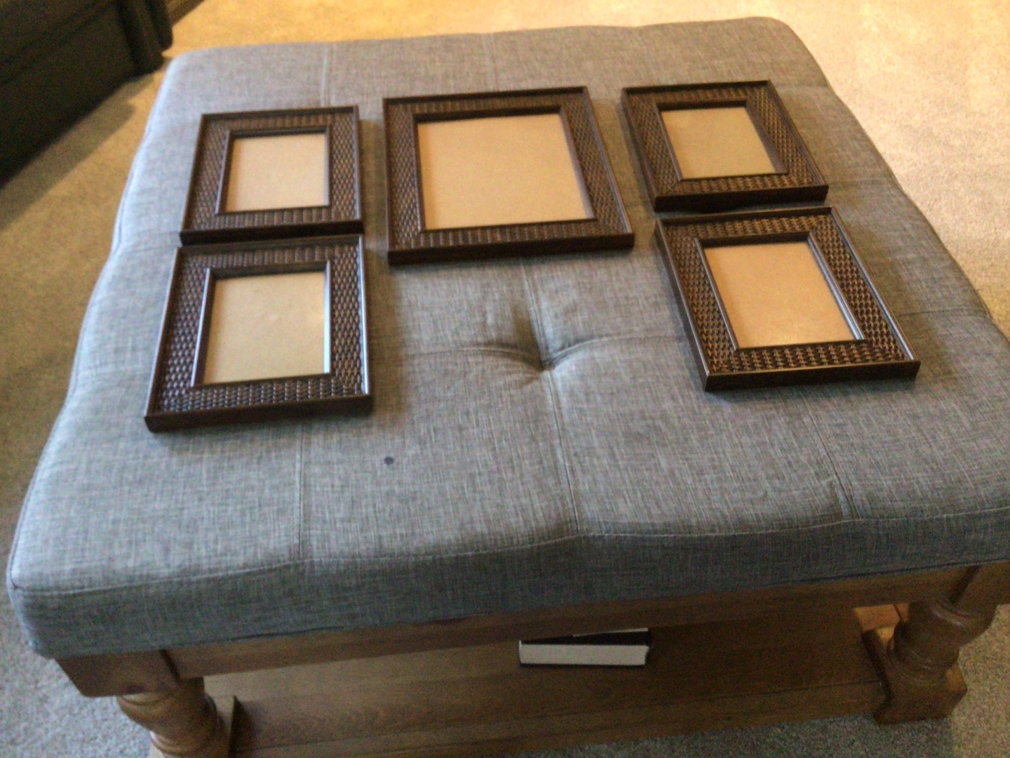 1 - 8 X 10    4- 5 X 7 Picture frames all for hanging on wall