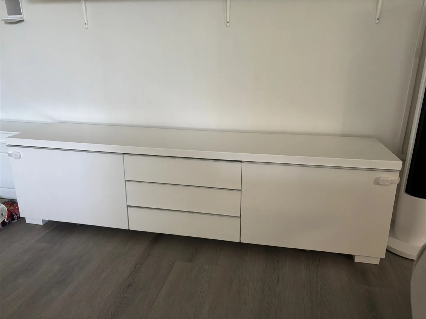 Ikea Besta Burs White TV stand thumbnail