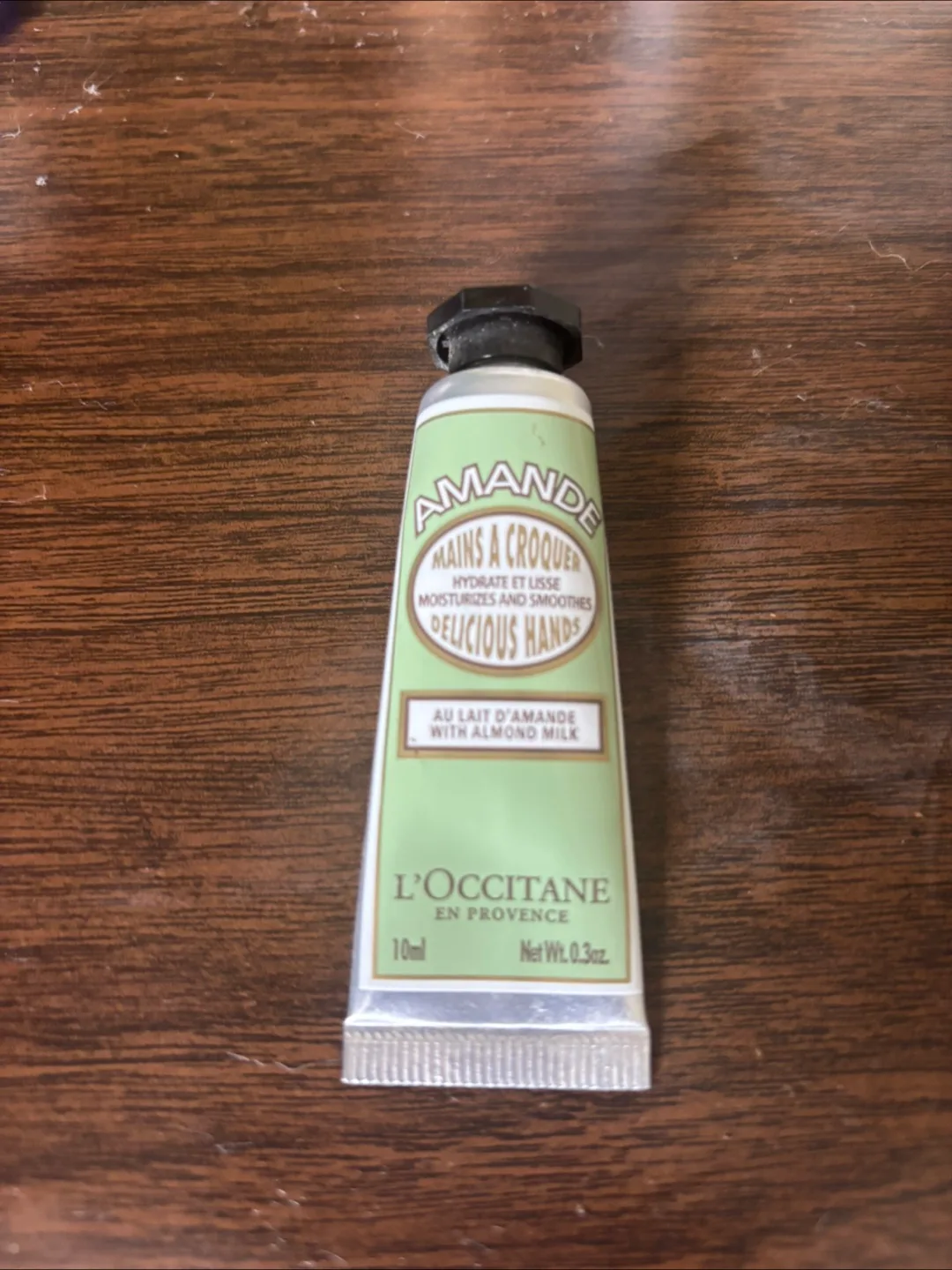L'Occitane Amande Delicious Hands Cream (10ml) thumbnail