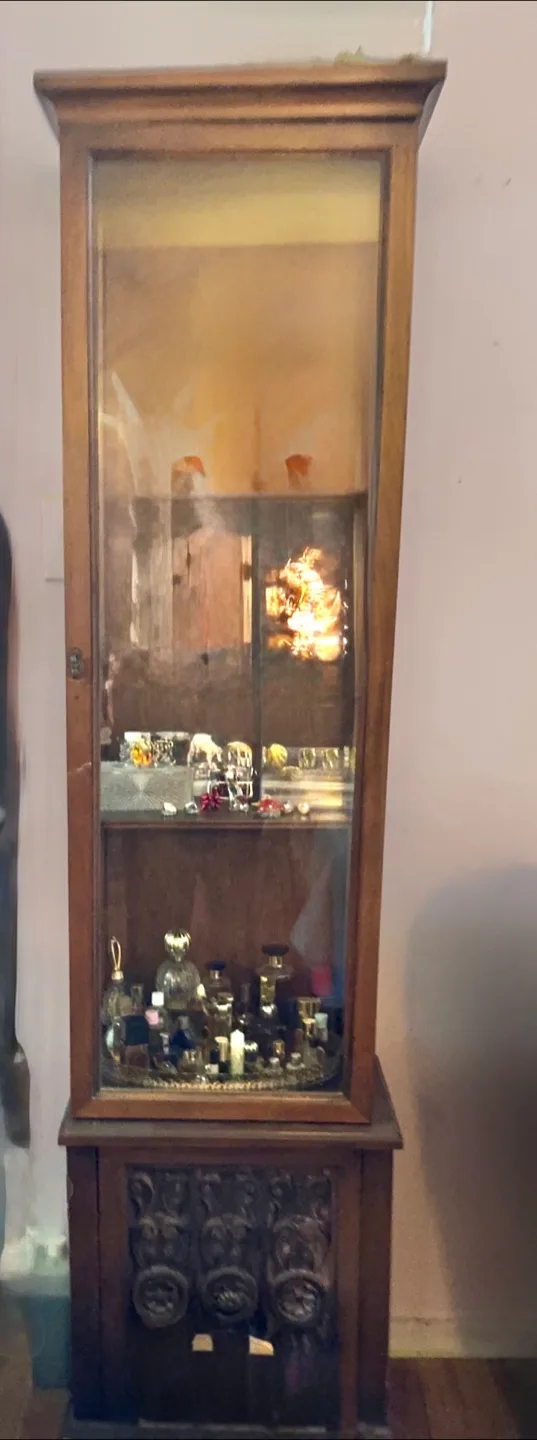 Wooden Display Cabinet thumbnail