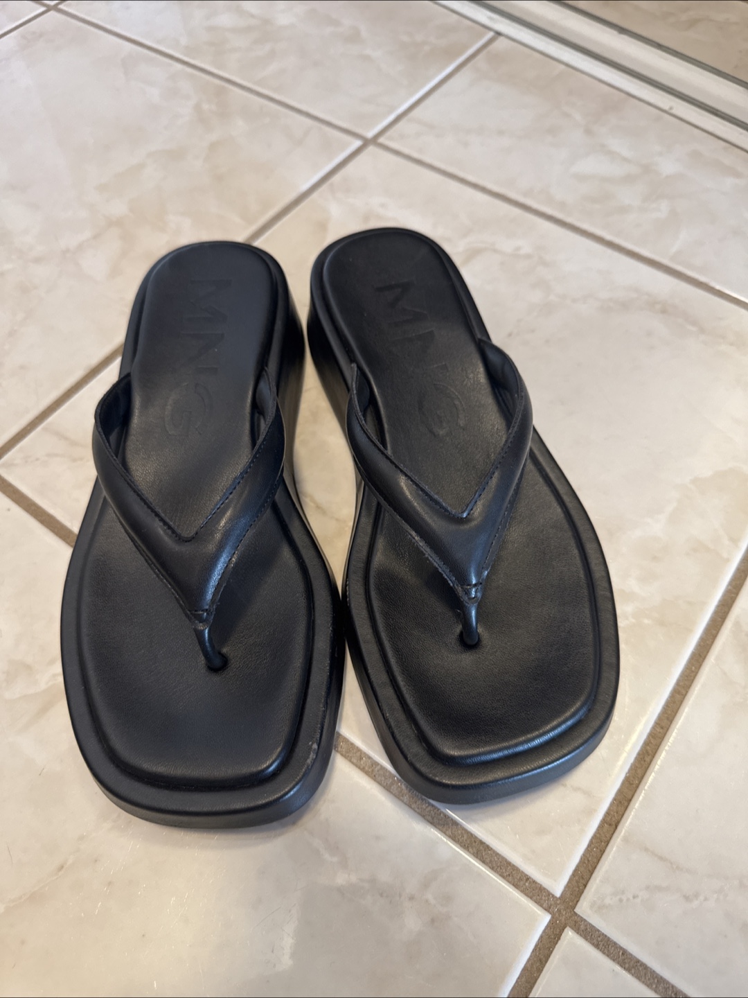 MNG Black Leather Flip Flops