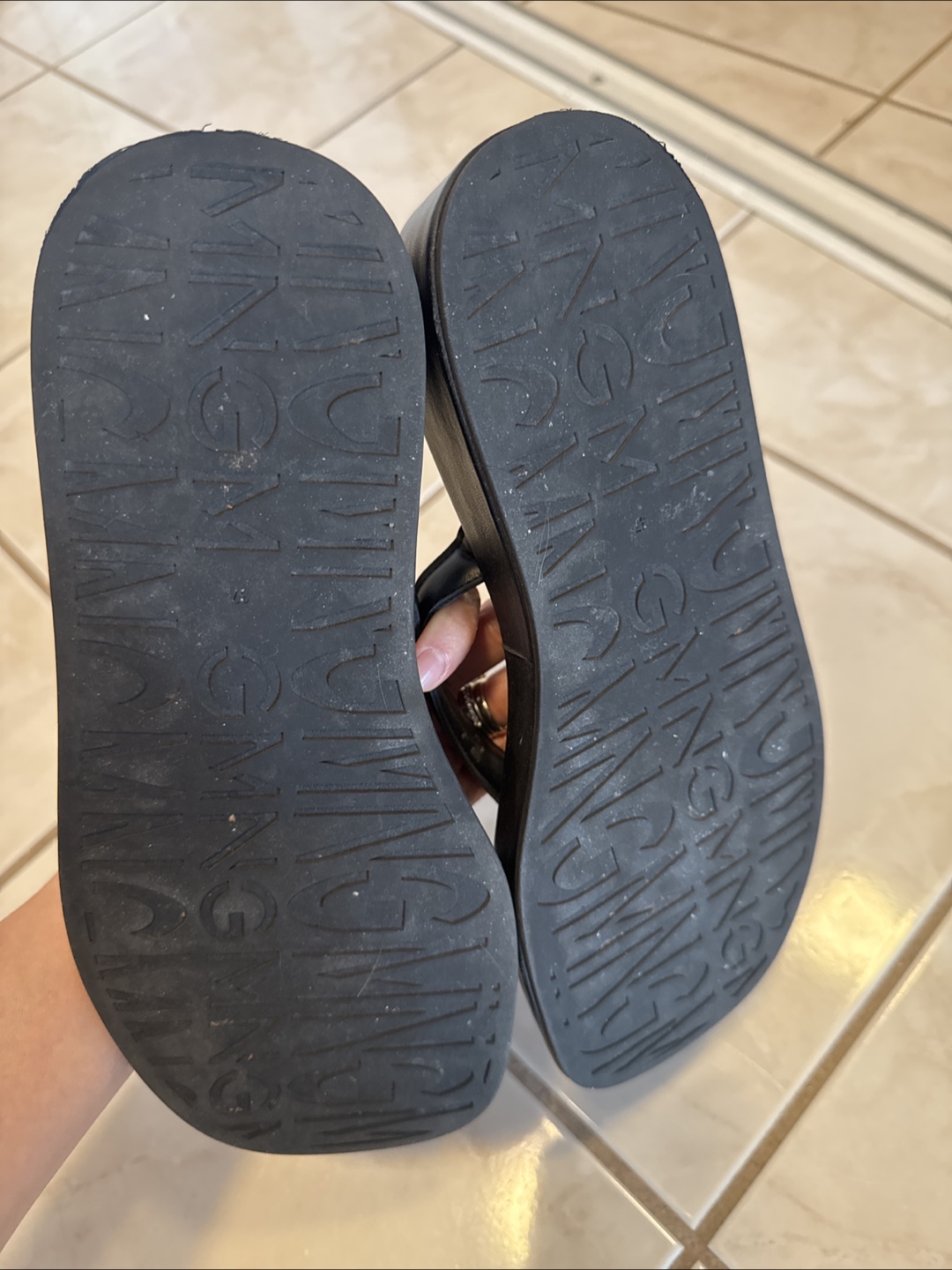 MNG Black Leather Flip Flops - photo 3